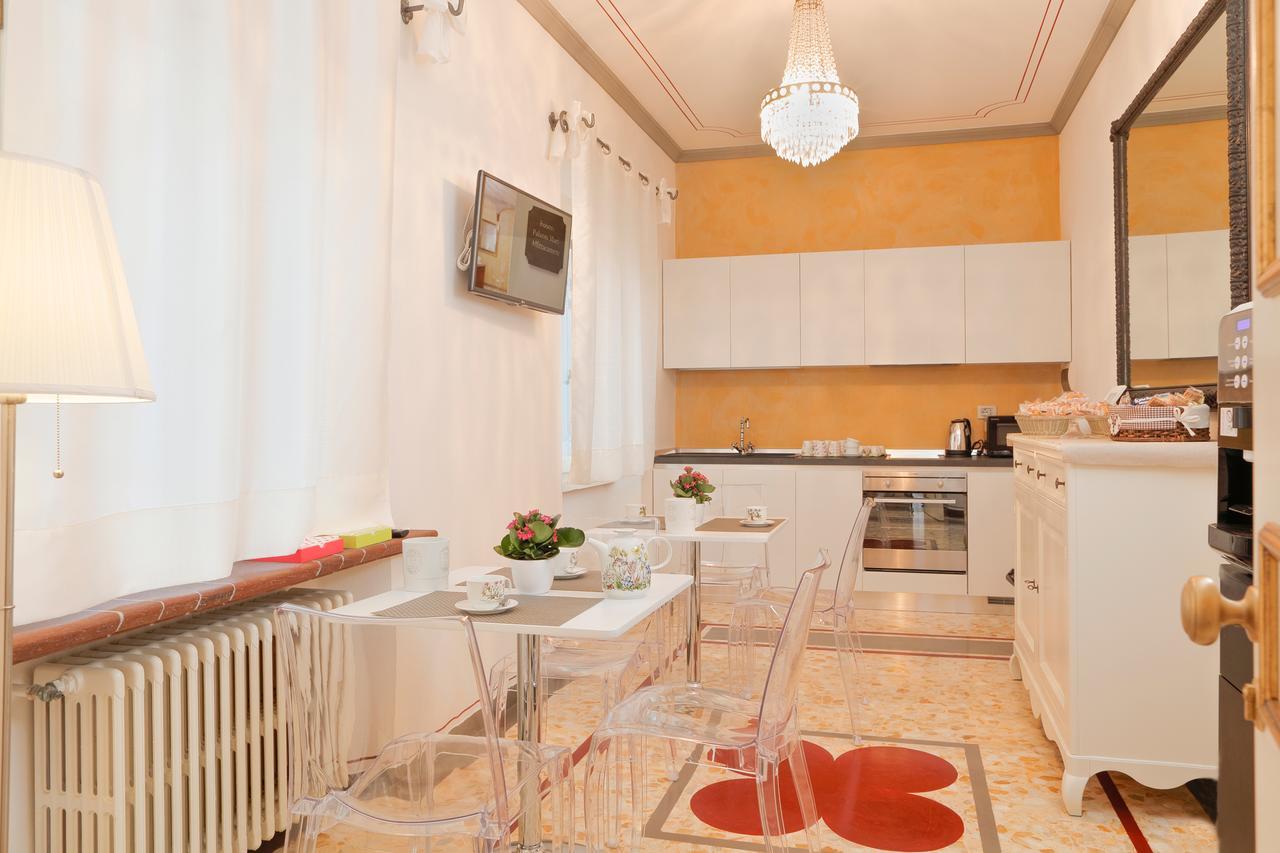 Palazzo Mari Suite & Rooms B&B Монтеварчи Екстериор снимка