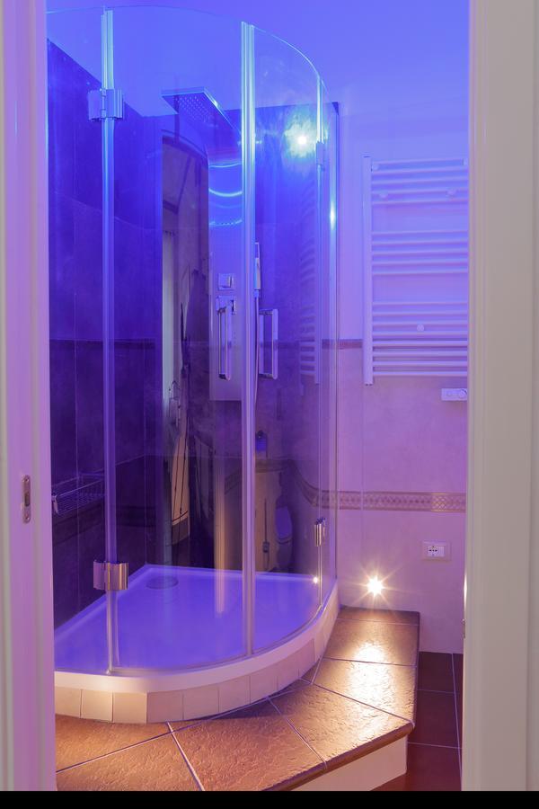Palazzo Mari Suite & Rooms B&B Монтеварчи Екстериор снимка